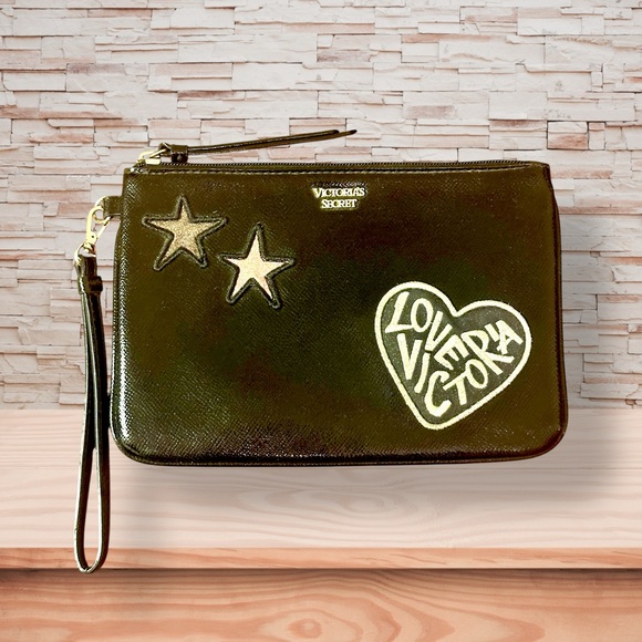 Bougie Bella's Show Giveaway 🐶 - Picture 2 of 11